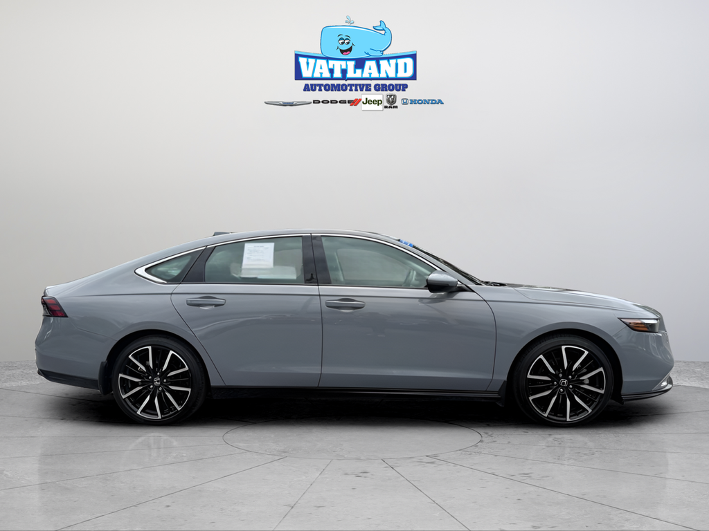 Used 2024 Gray Honda Touring image 6