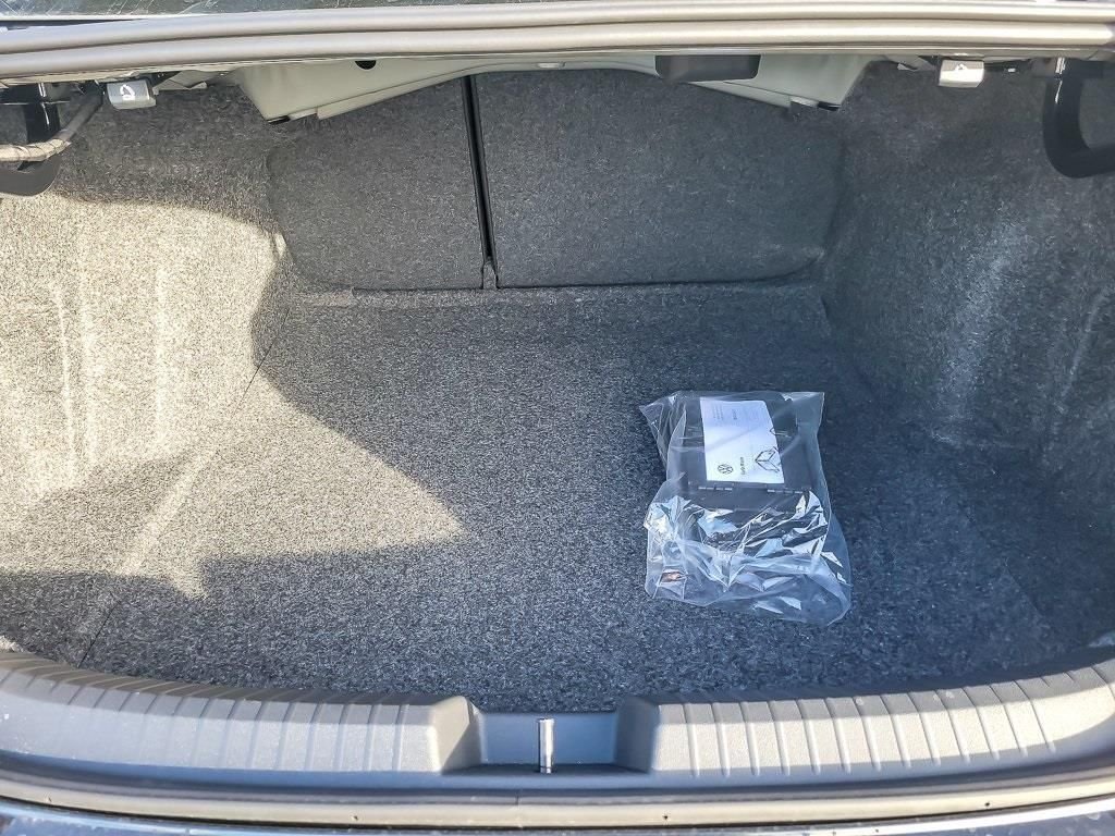 New 2026 Deep Black Pearl Volkswagen 1.5T S image 16