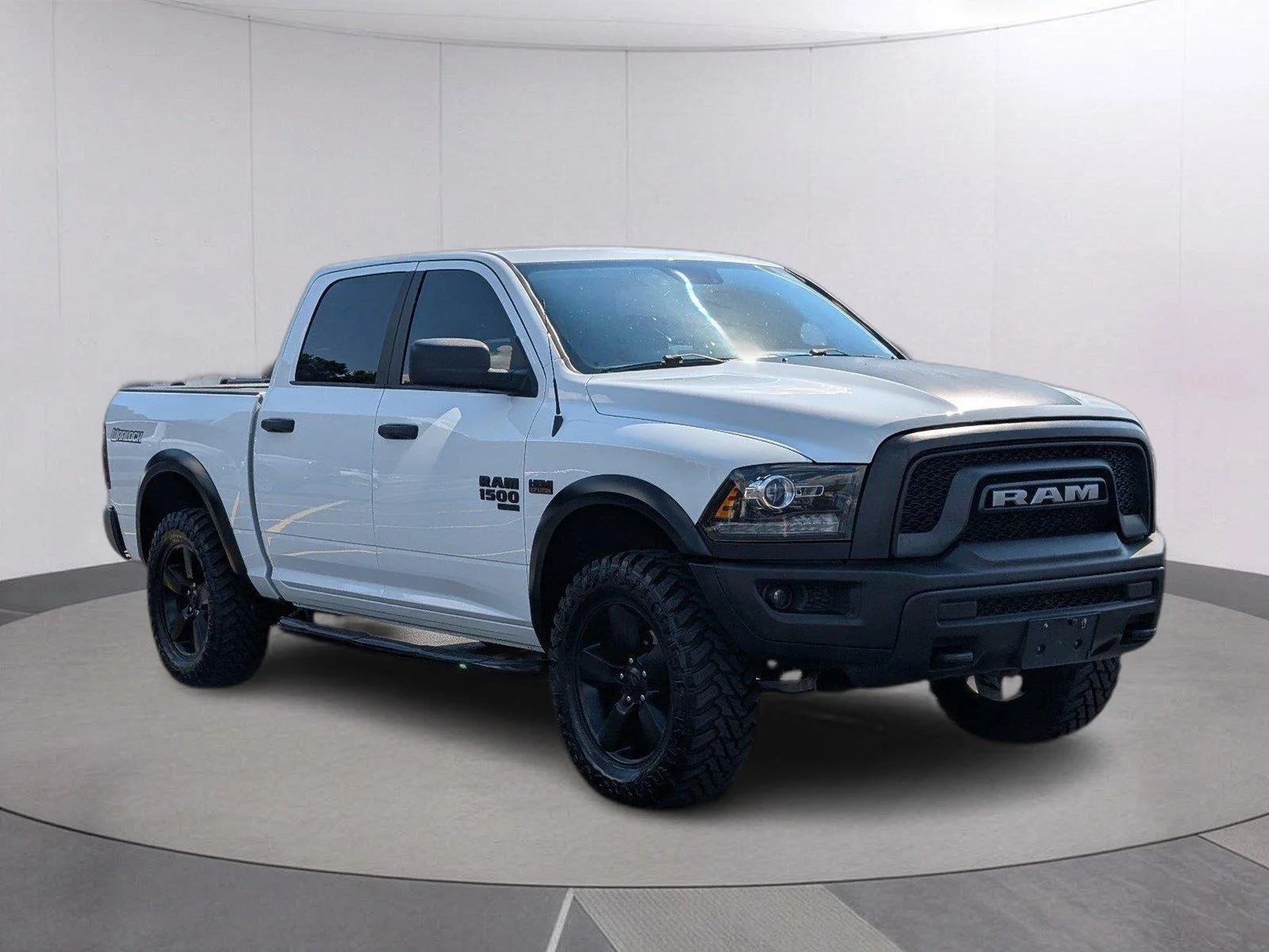 Used 2020 Bright White Clearcoat Ram Warlock image 9