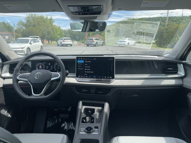 New 2026 Pyrite Silver Metallic Volkswagen SE AWD image 5