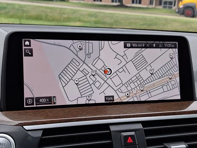 Used 2021 Gray BMW xDrive30i image 23