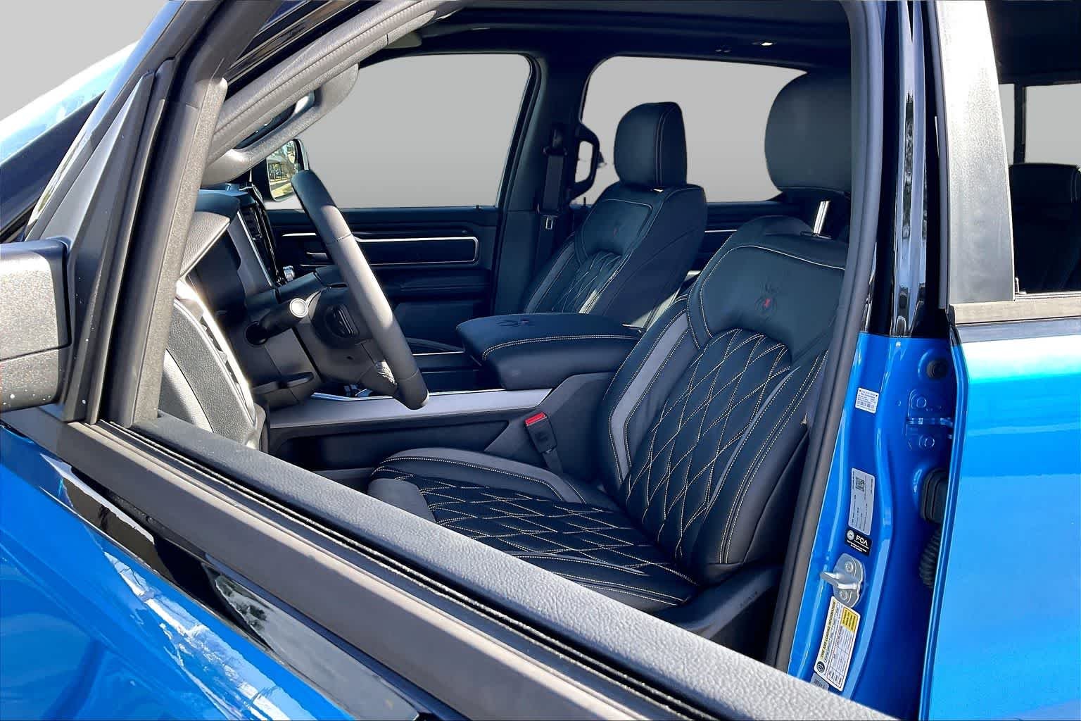 New 2026 Hydro Blue Pearl-Coat Exterior Paint RAM Big Horn image 9