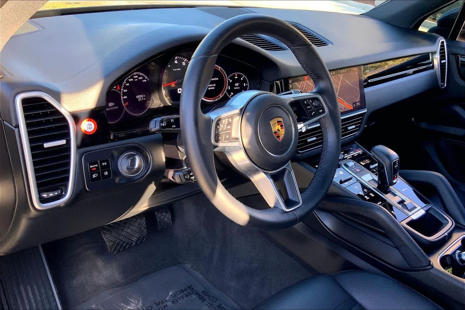 Used 2021 Quartzite Grey Metallic Porsche  image 3