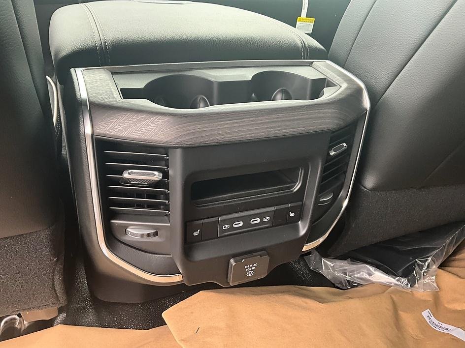 New 2026 Ceramic Gray Clear-Coat Exterior Paint RAM Laramie image 28