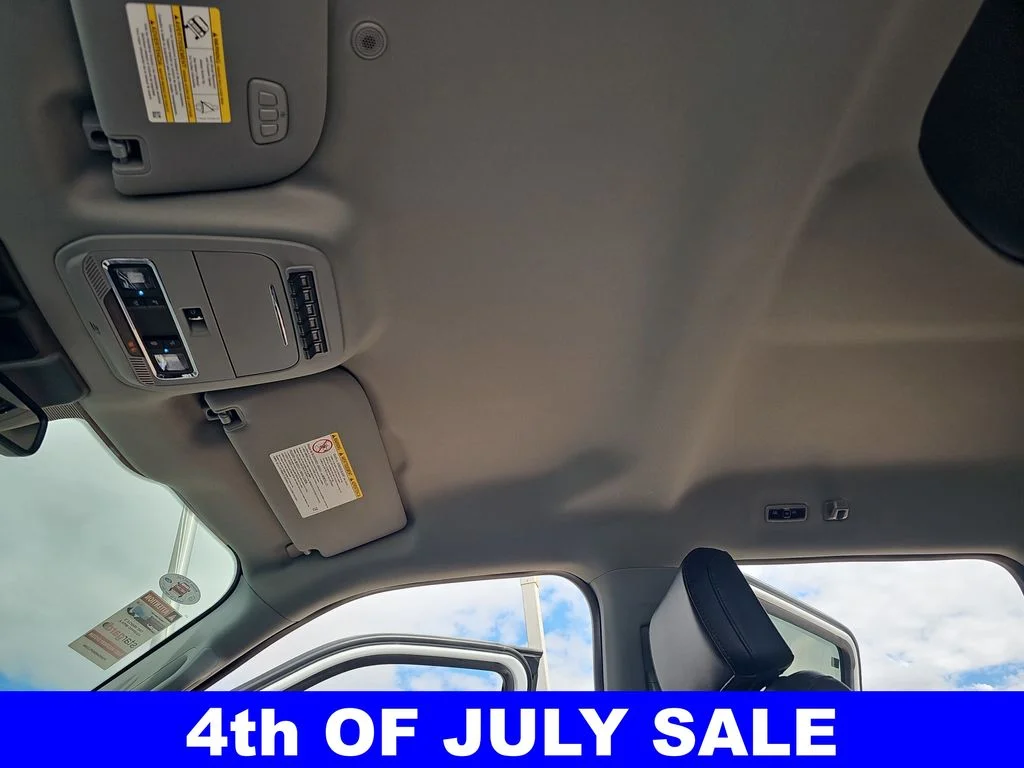 New 2026 Oxford White Ford F-350® Lariat® image 21