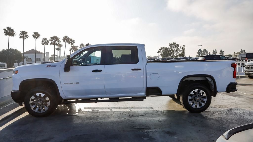 Used 2025 Summit White Chevrolet Custom image 14