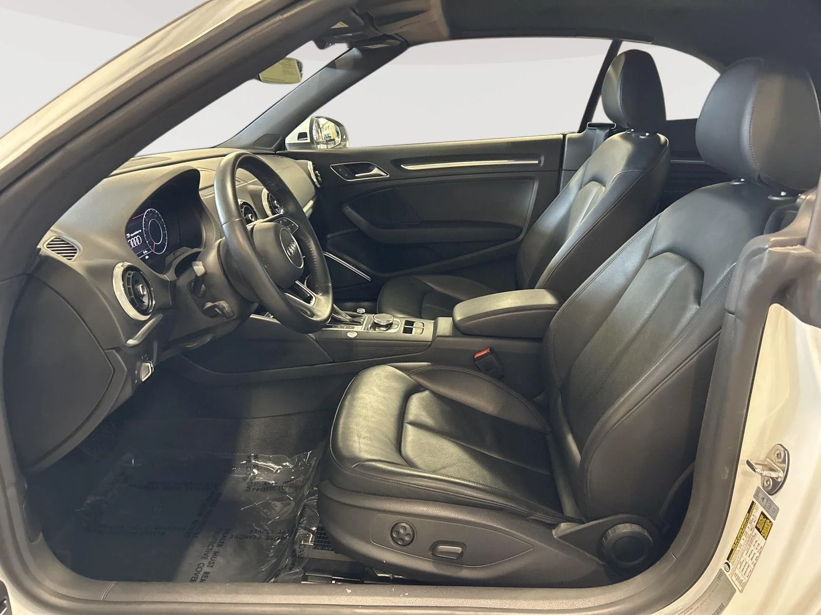 Used 2019 Ibis White/Black Roof Audi Premium Plus image 13