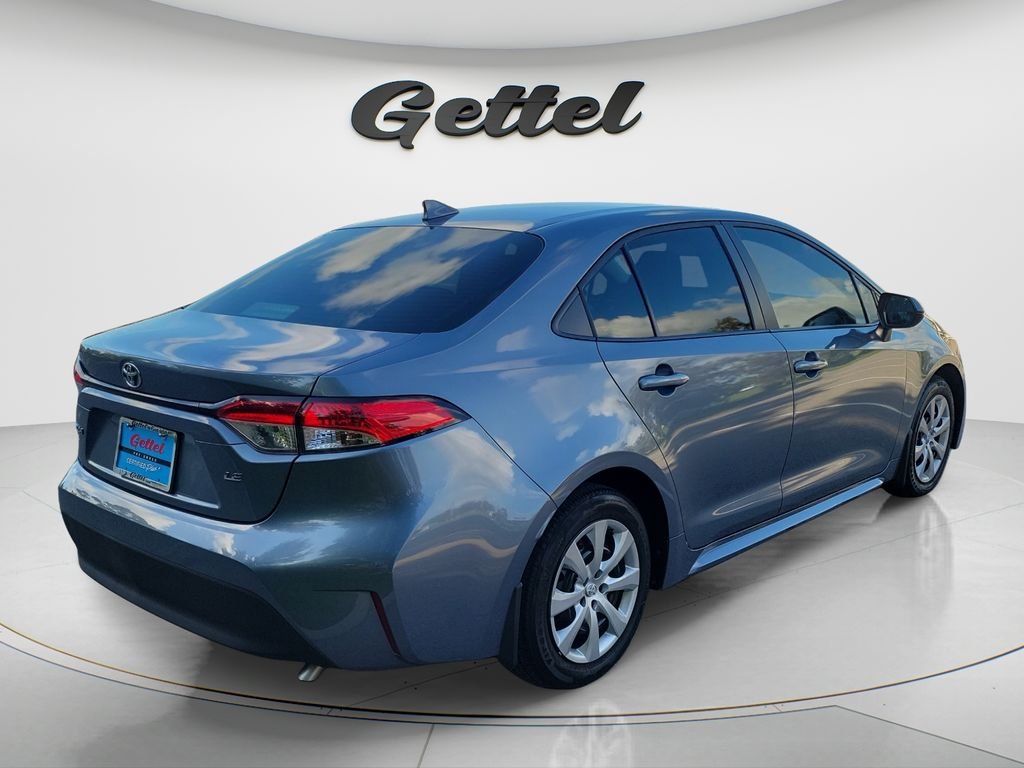 Certified Used 2025  Toyota LE image 5