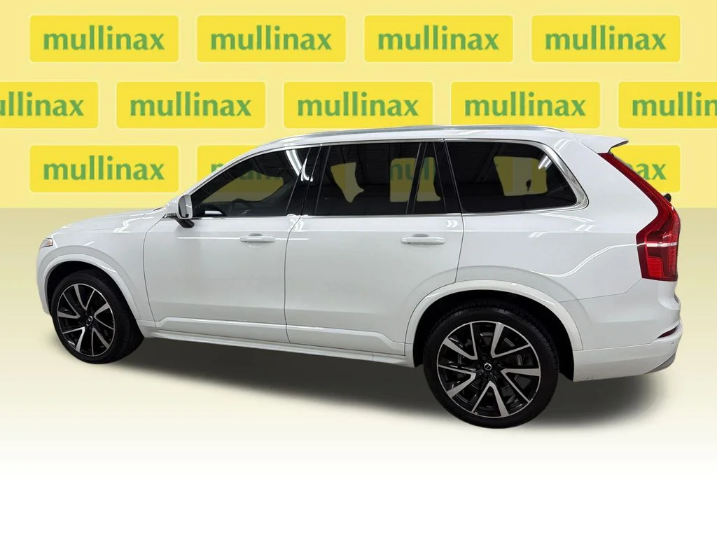 Certified Used 2022 White Volvo T6 Momentum image 12