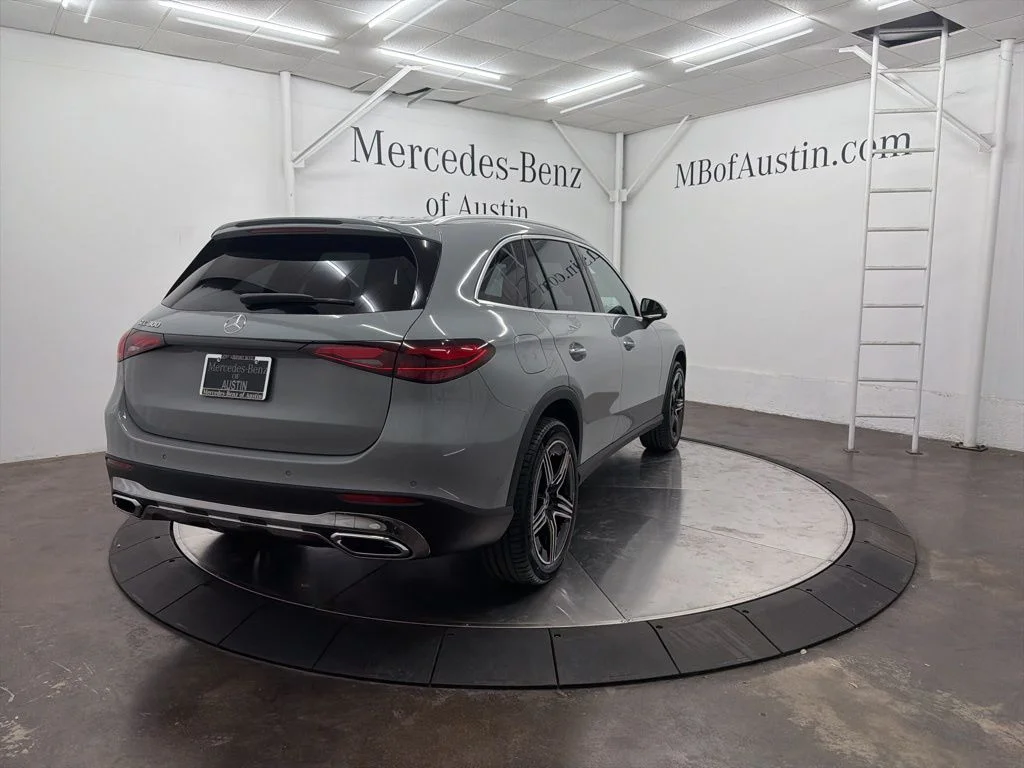 Used 2026 White Mercedes-Benz GLC 300 image 7
