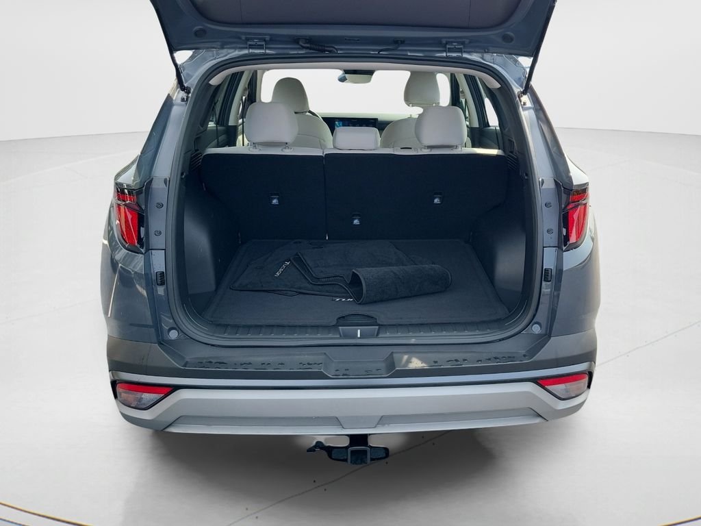 Certified Used 2025 Gray Hyundai SE image 12