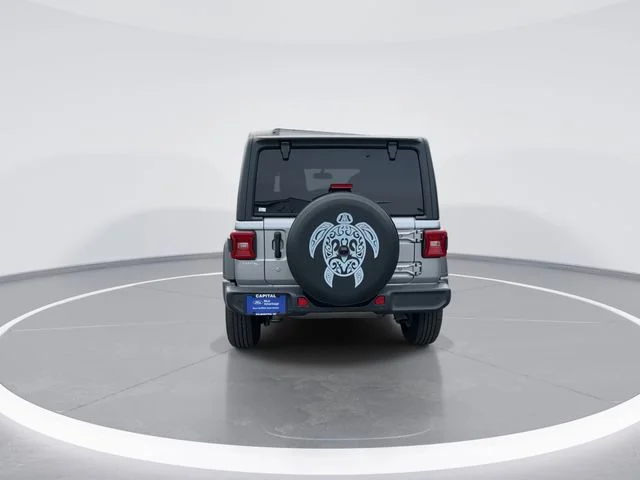 Used 2020 Silver Jeep Unlimited Sport S image 6