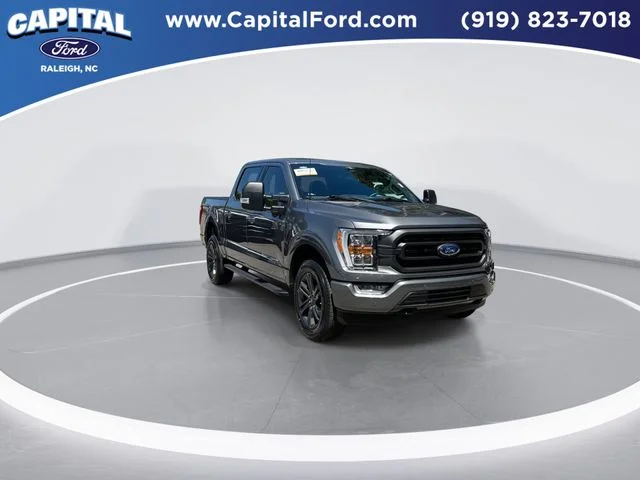 Used 2023 Gray Ford XLT image 2