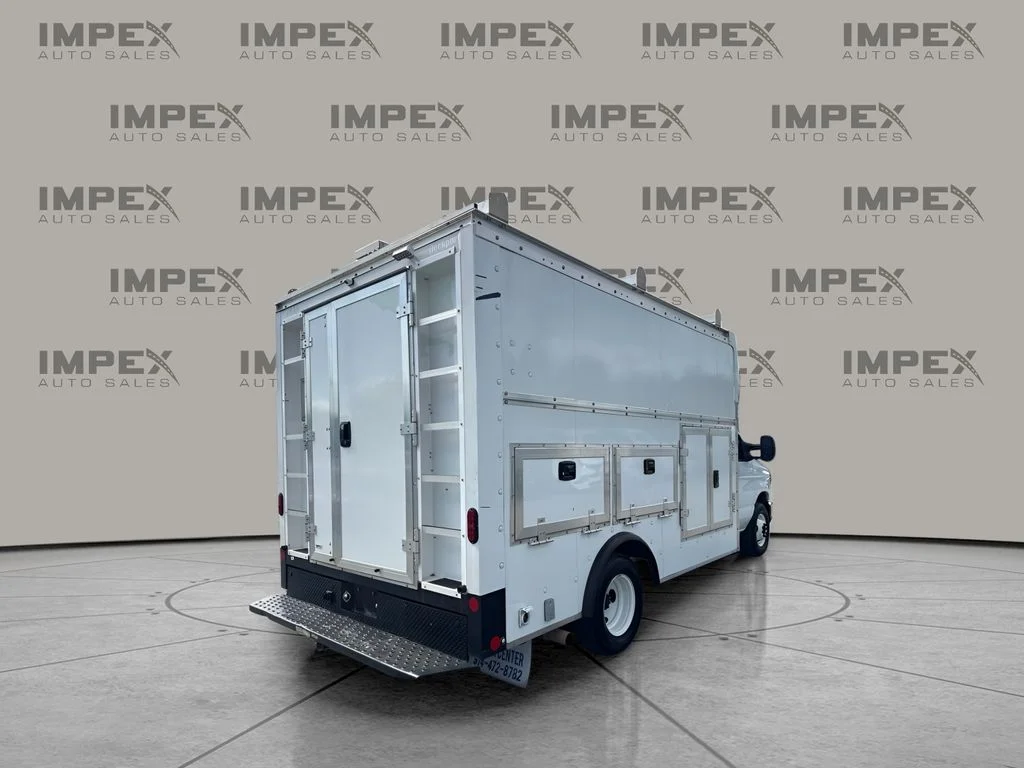 Used 2024 White Ford Base image 5