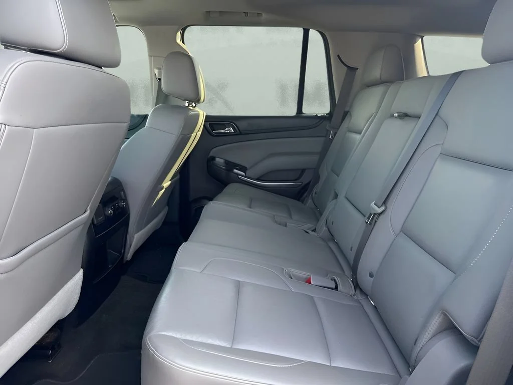 Used 2018 SILVER ICE METALLIC Chevrolet LT image 9