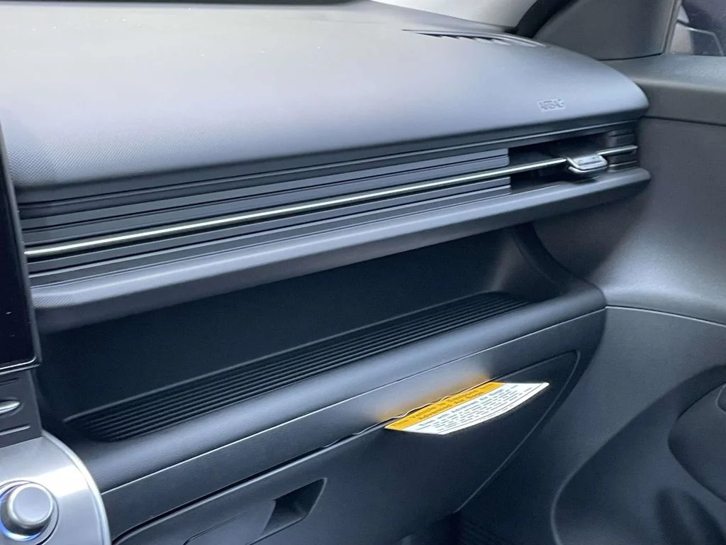 New 2026 Gray Hyundai SE image 30
