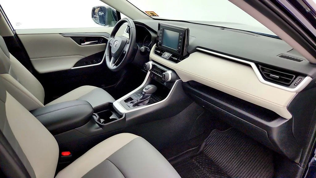 Used 2019 Blueprint Toyota XLE Premium AWD w/ Cold Weather Pkg image 25