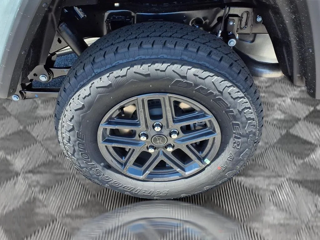 New 2026 Anvil Clear-Coat Exterior Paint Jeep Sport S image 21