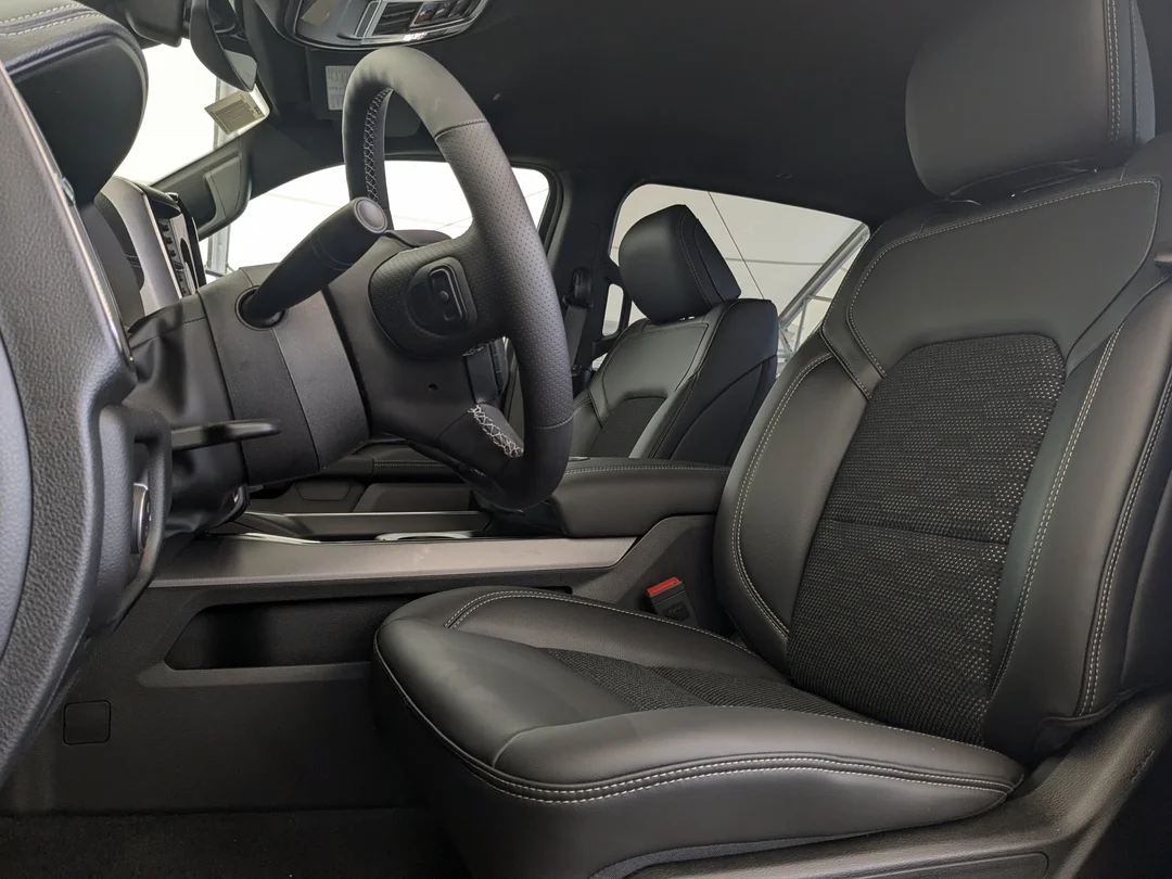New 2026 Grey RAM Sport - - 4x4 - 420HP Turbo I6 - Adaptive Cruise Control - Park Assist & More! image 15