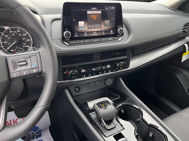 2026 Nissan Rogue SV - Photo 13