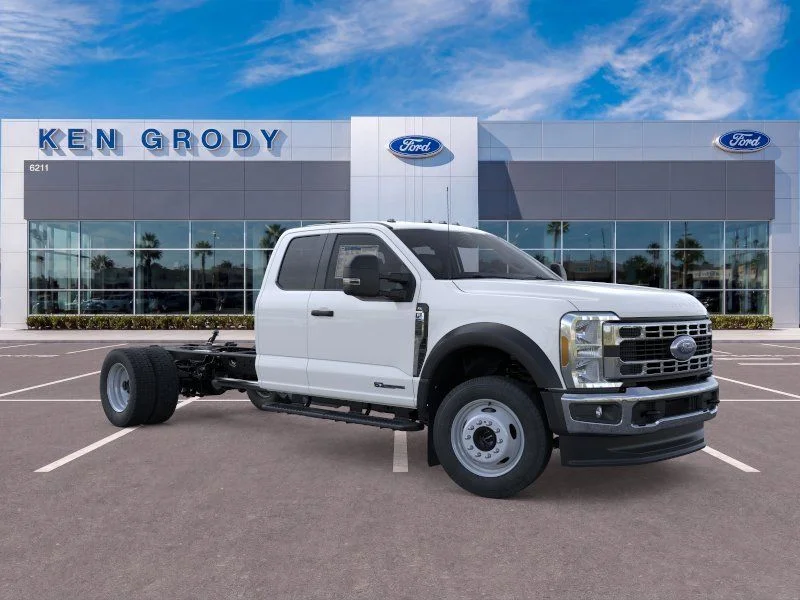 2026 Ford F-550 XL 4x4 SuperCab 192-In DRW's photo
