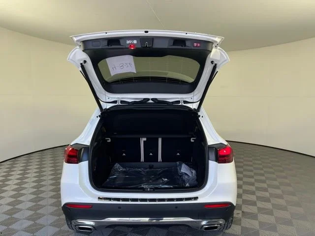 New 2026 Polar White Mercedes-Benz GLA 250 image 78