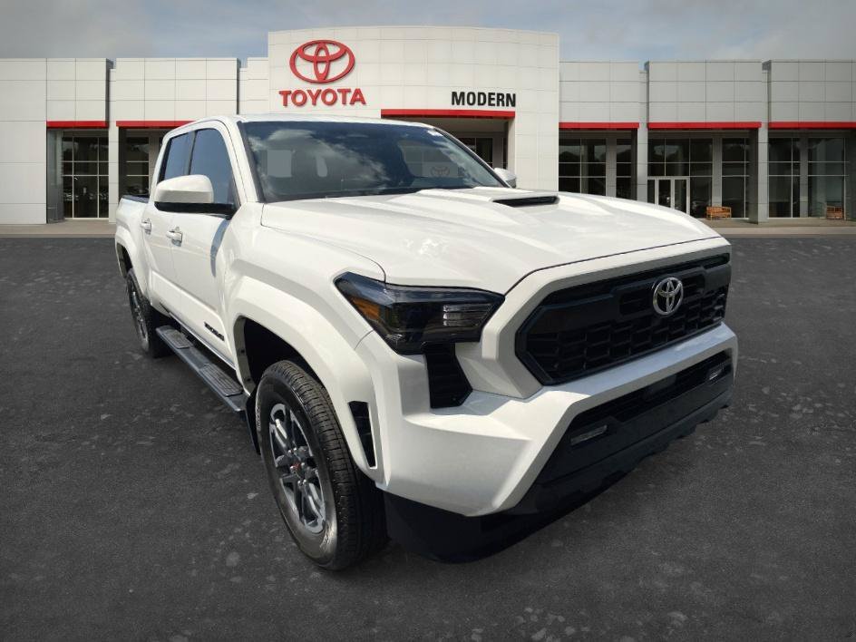 Certified Used 2025 Ice Cap Toyota TRD Sport image 3