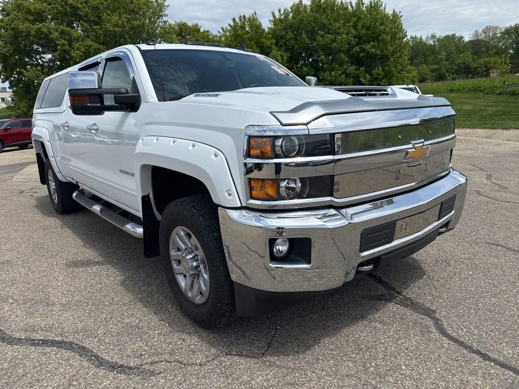 2019 Chevrolet Silverado HD LT 4WD Crew Cab Standard Box's photo