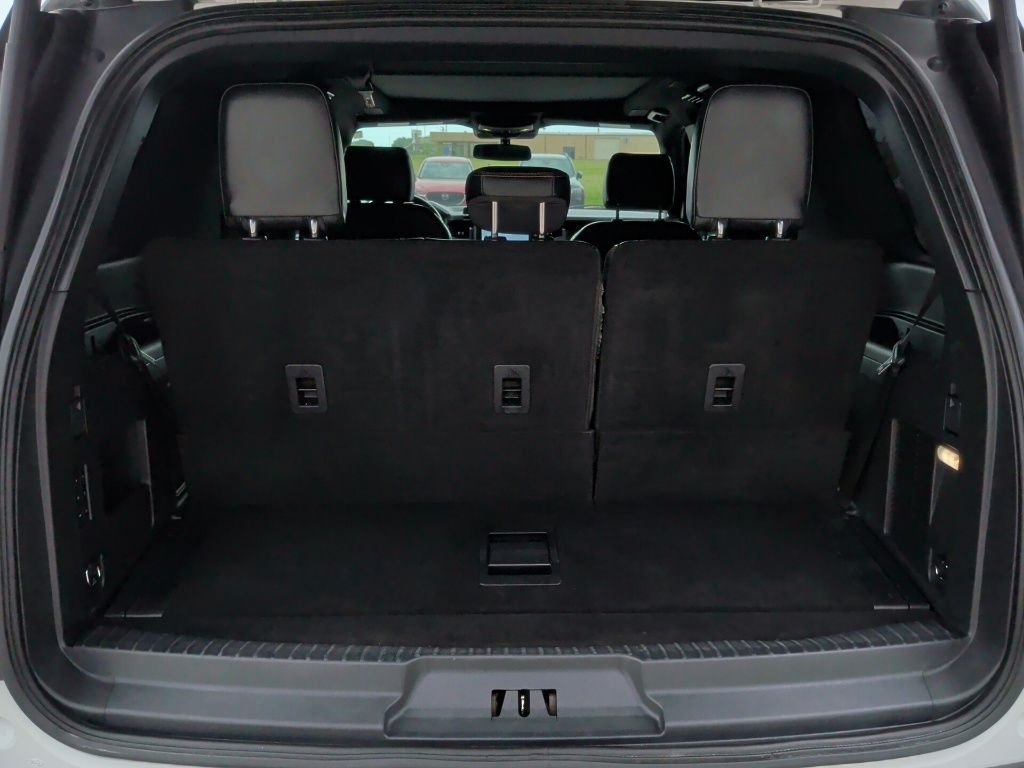 Used 2022 White Ford Platinum image 45
