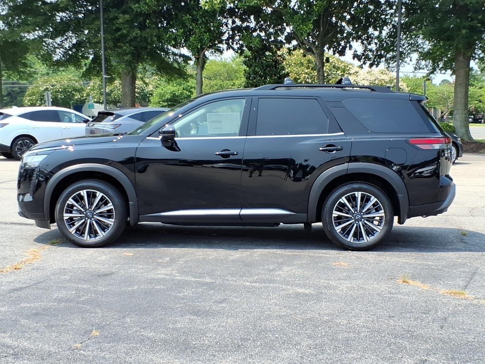 New 2026 Super Black Nissan Platinum image 3