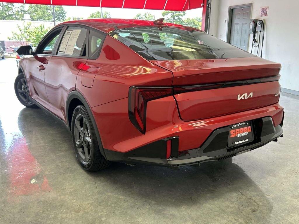 Used 2026 Red Kia LXS image 5