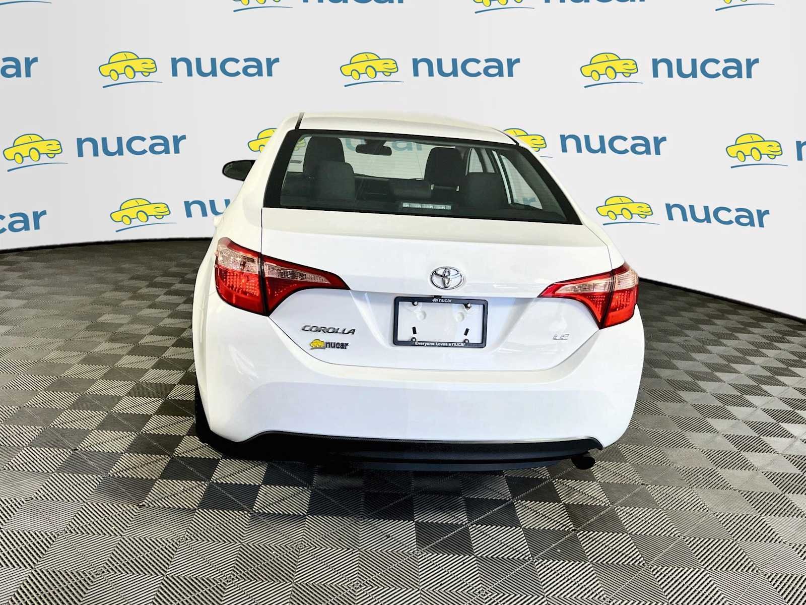 Used 2018 Super White Toyota LE image 6