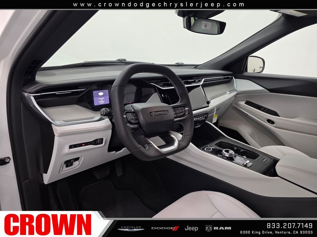 New 2026 Bright White Clear-Coat Exterior Paint Jeep Limited image 16