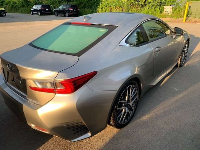 Used 2017  Lexus 300 image 6