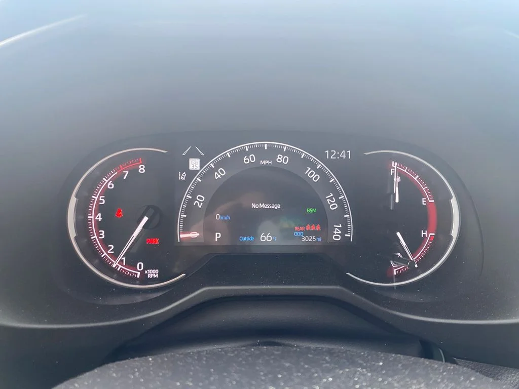 Used 2025 Silver Toyota XLE image 3