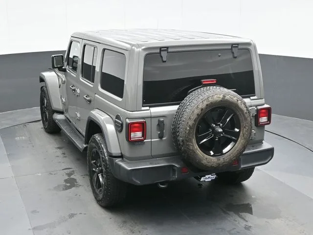 Used 2021 Gray Jeep Unlimited Sahara Altitude image 10