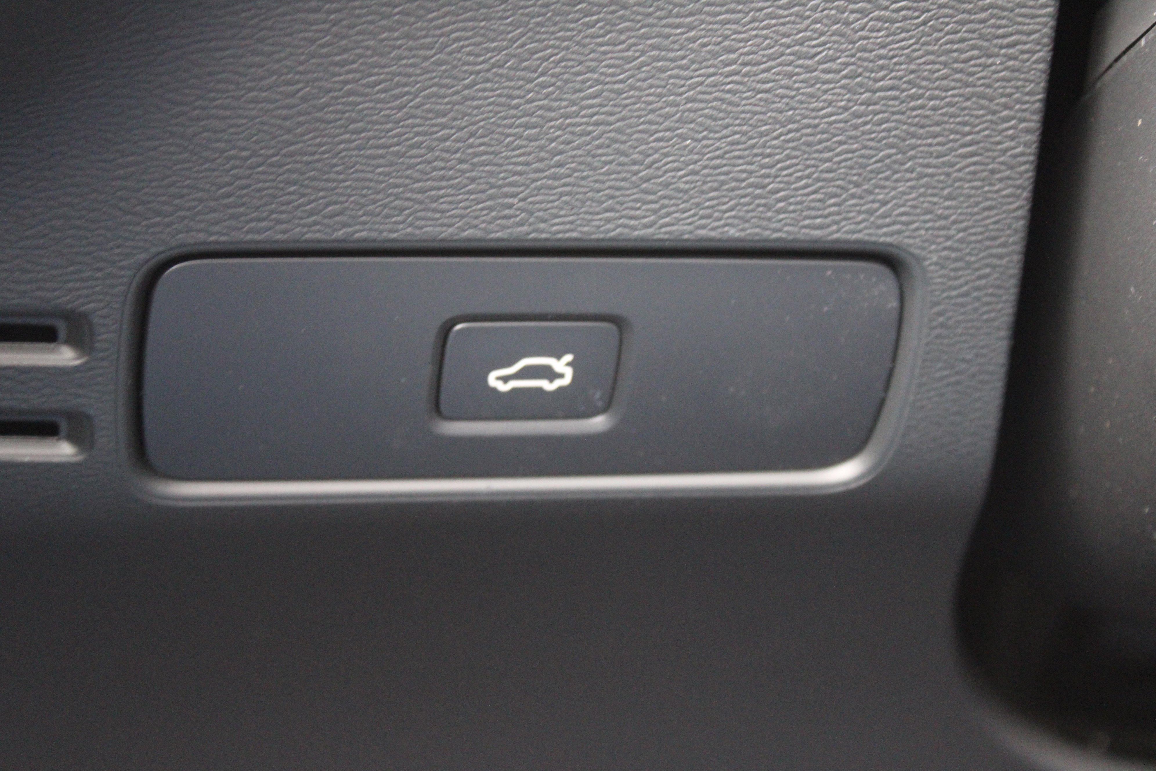 New 2026 Cloud Blue Volvo Plus image 24