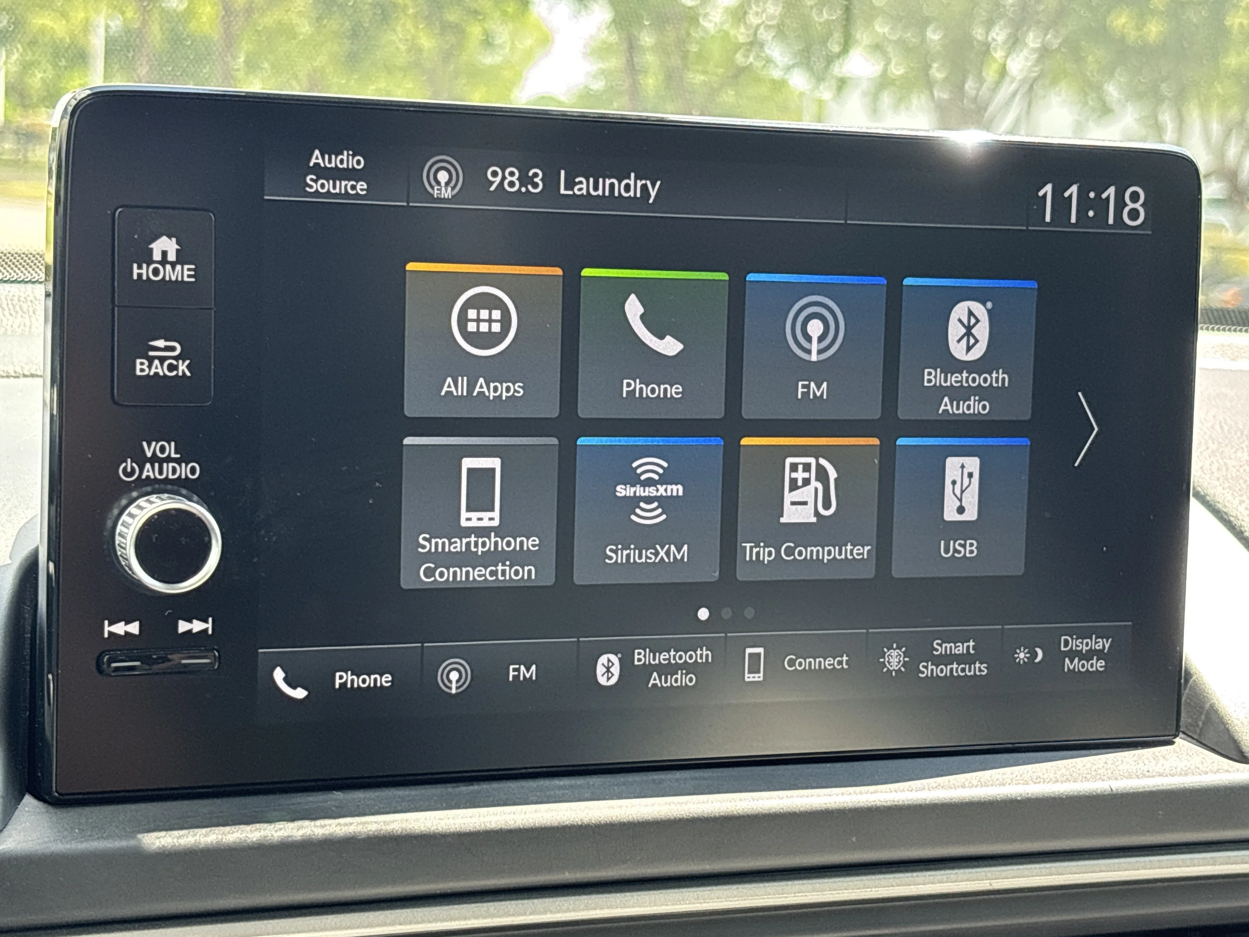 Used 2025 Platinum White Pearl Honda EX-L AWD image 29
