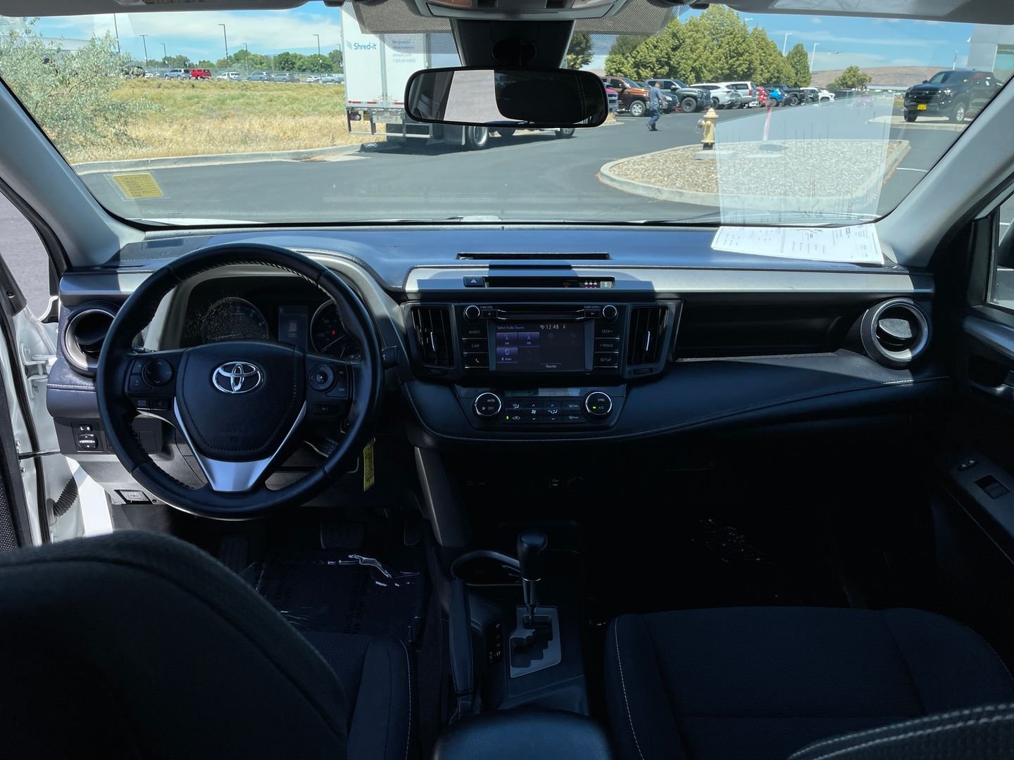 Certified Used 2018 White Toyota XLE image 18