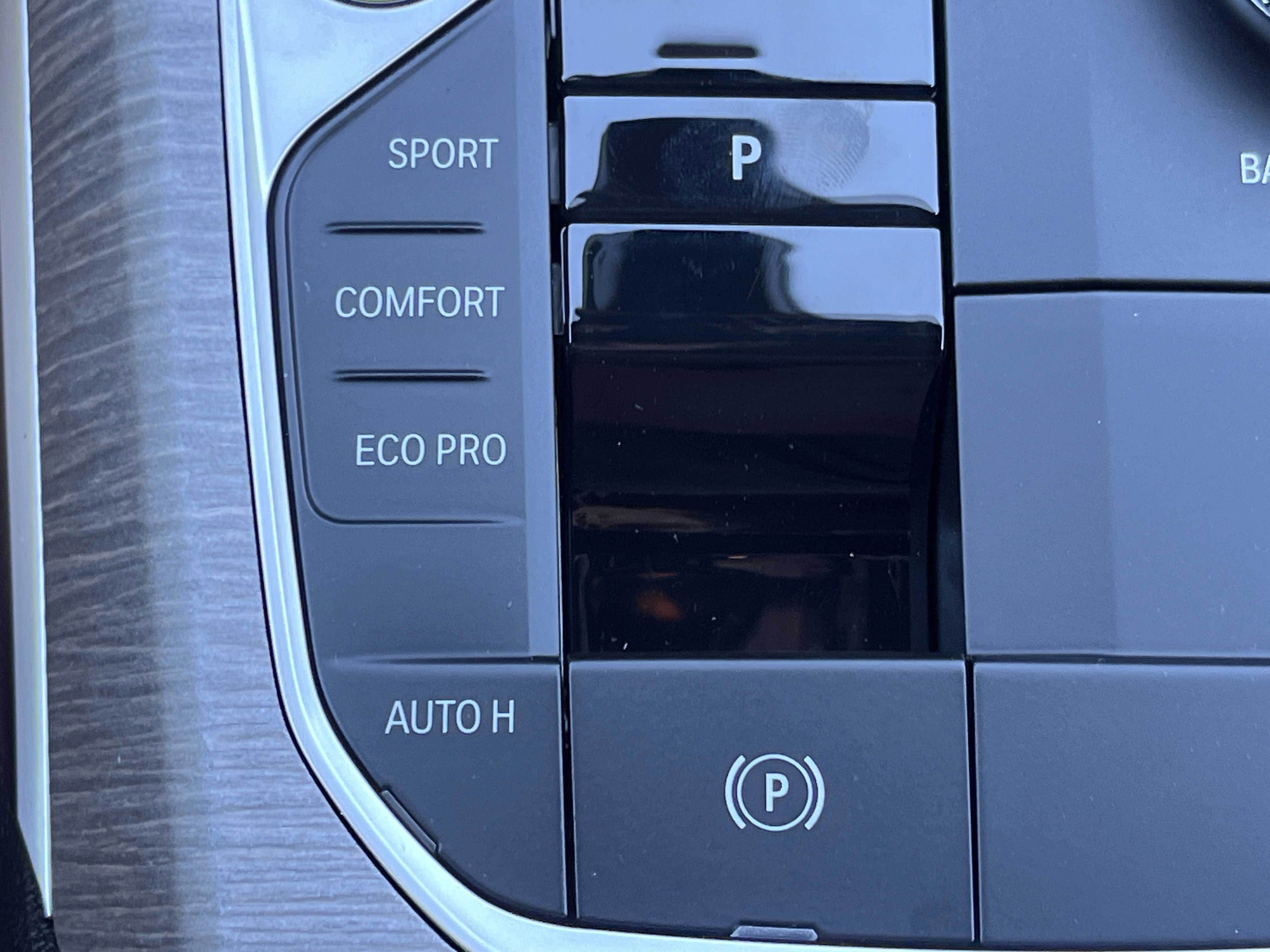 2026 BMW 3 Series 330i - Photo 9