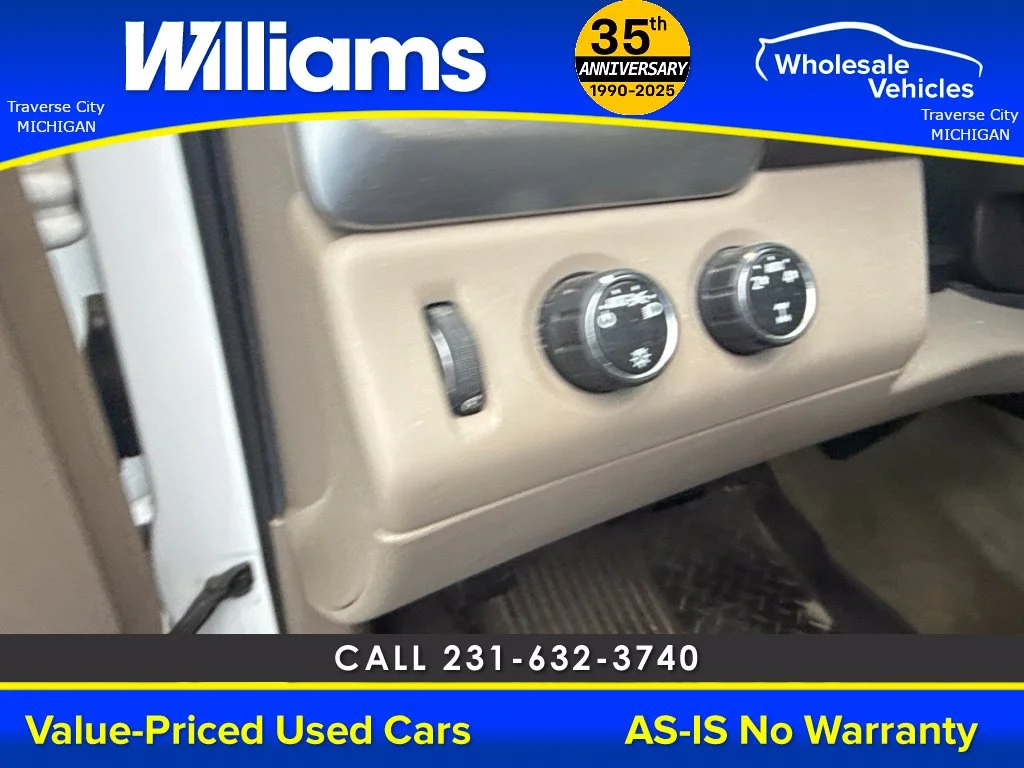 Used 2016 Summit White Chevrolet LS image 26