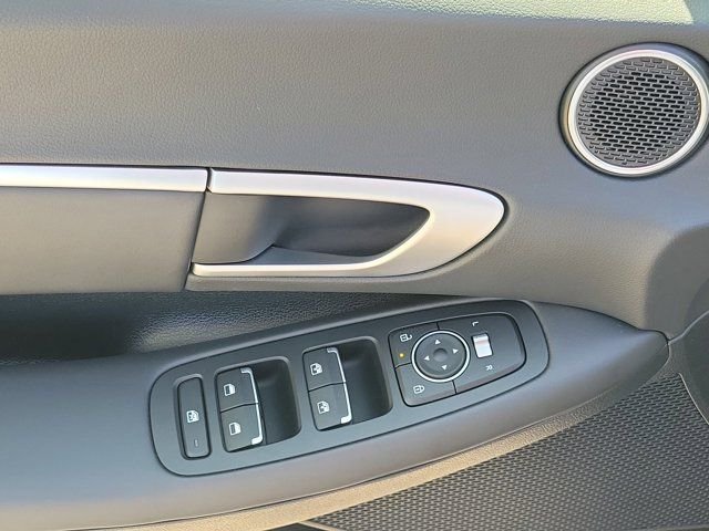 2025 Hyundai Sonata Hybrid SEL - Photo 16