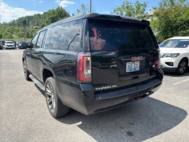 Used 2016 Black GMC SLE image 5