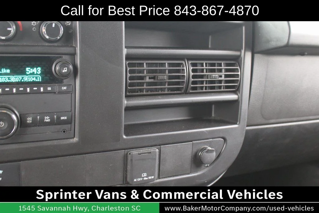 2023 GMC Savana Cargo Work Van - Photo 25