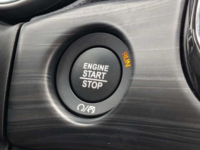Used 2022 Black Jeep Laredo E image 29