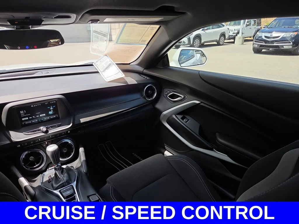 Used 2018 White Chevrolet 1LT image 12