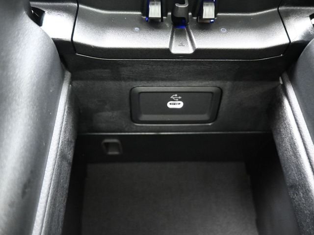 Used 2025 Silver Mercedes-Benz E 350 image 31