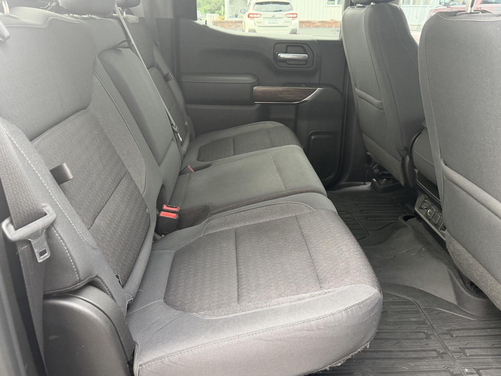 Used 2019 Dark Sky Metallic GMC SLE image 31