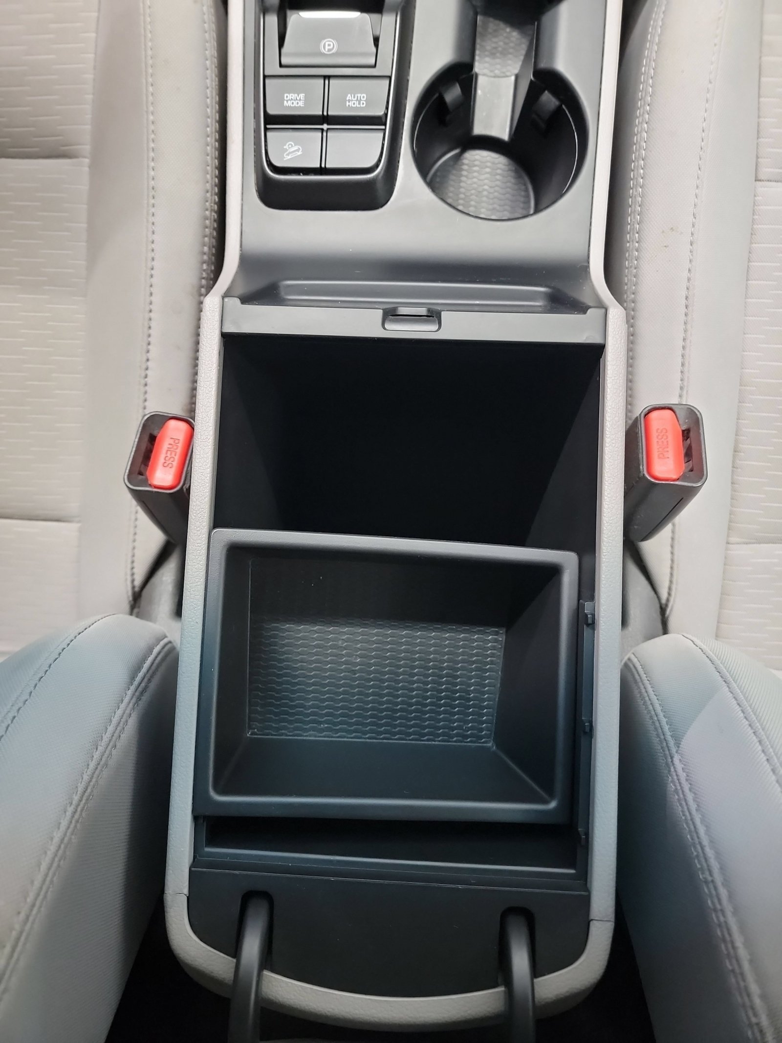 Used 2019 Coliseum Gray Hyundai SE image 27