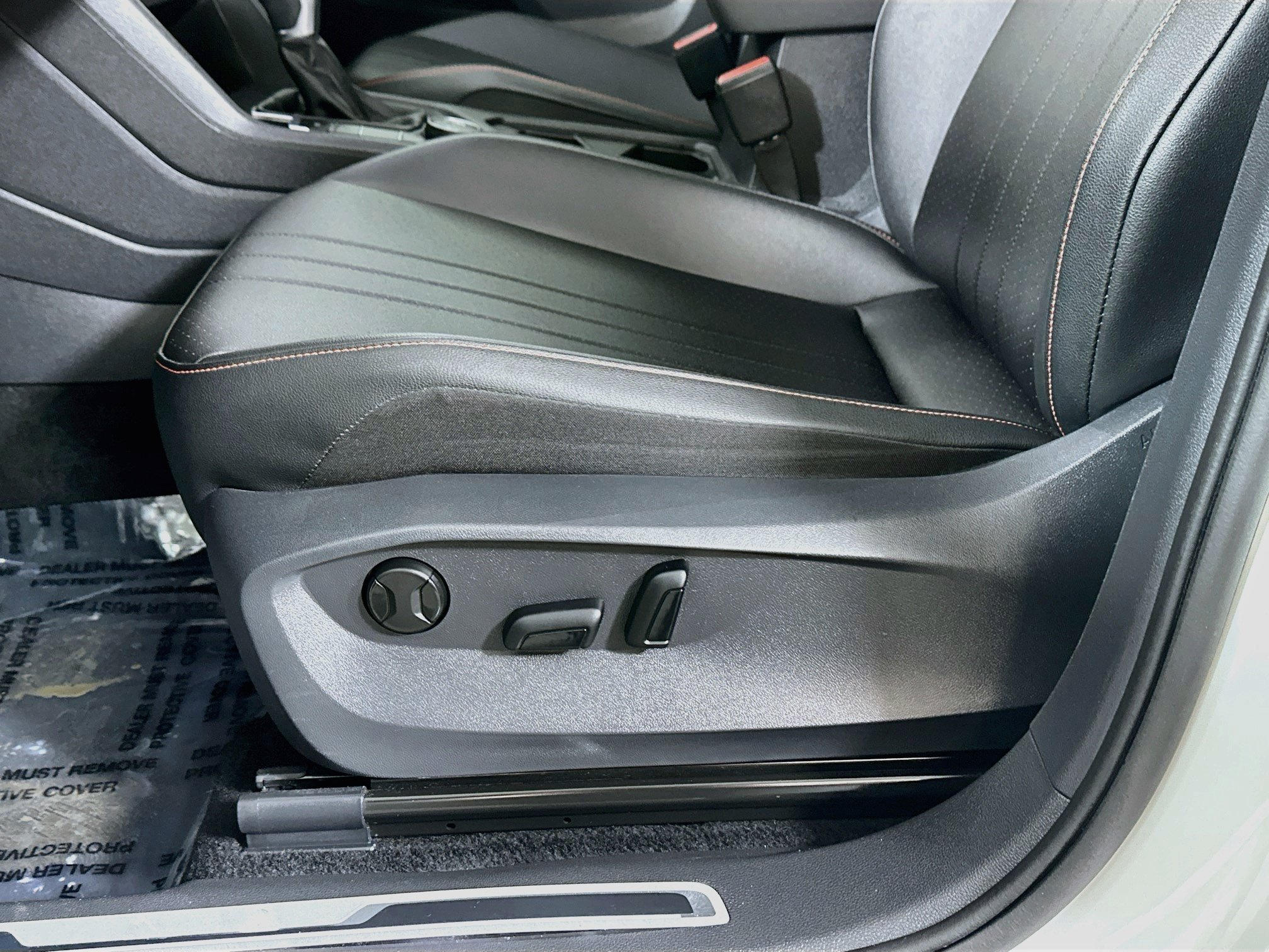Used 2024 White Volkswagen Wolfsburg Edition image 19